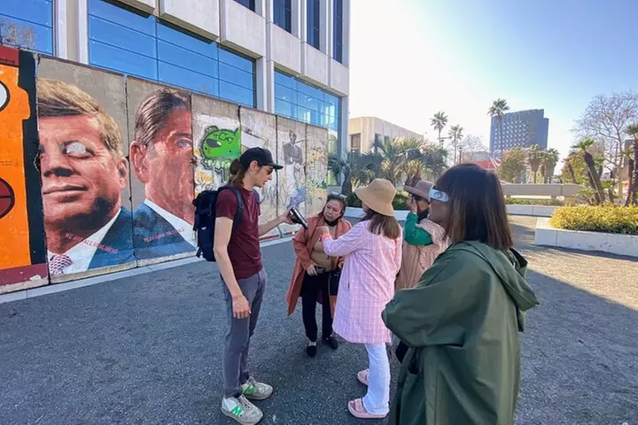 Museum Row Tour: The Fast & The Fossilized on Wilshire Blvd