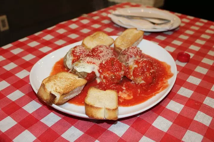 The Greenville Sampler, a 2 Hour Food Tour - Primary Image