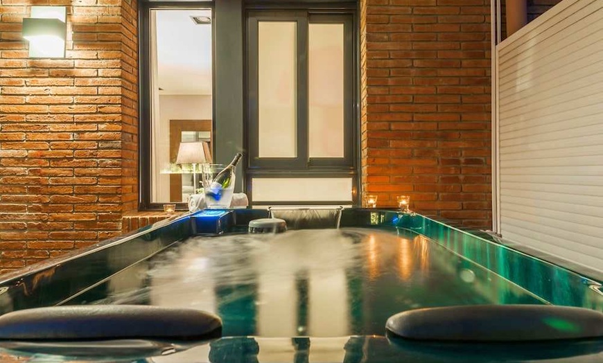 Image 9: ✈ SPAIN | Barcelona - Mariano Cubi Aparthotel Barcelona 4*, 2 night...