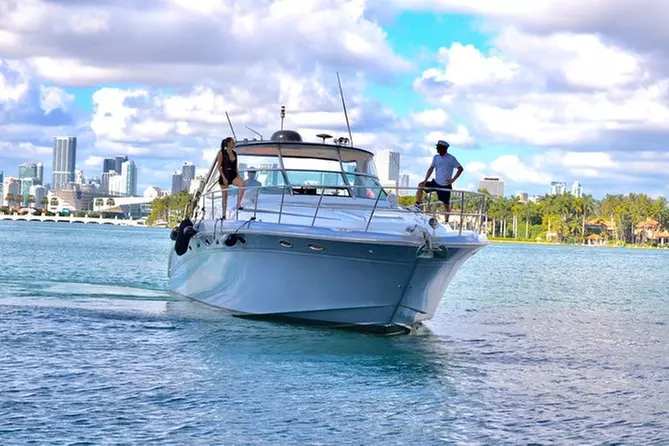 54' Sea Ray Sundancer Luxury Yacht Rental in Miami Beach w/ Captain - Primary Image