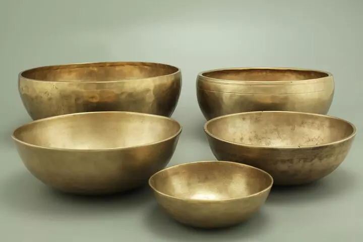 Sound Bath Meditation and Yoga Experience: Retail Therapy Gift for ...