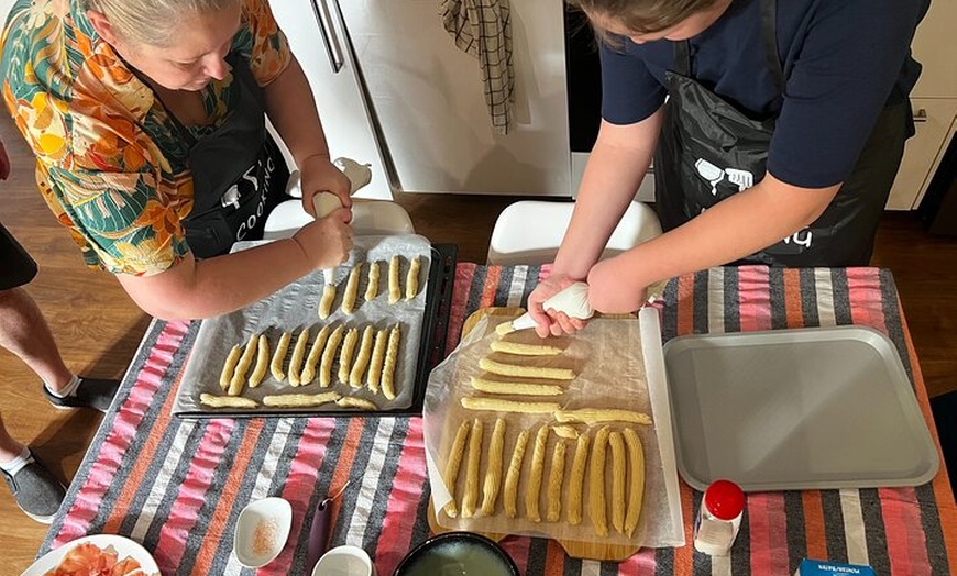 Image 5: Clase de Cocina de Chocolate y Churros en Madrid