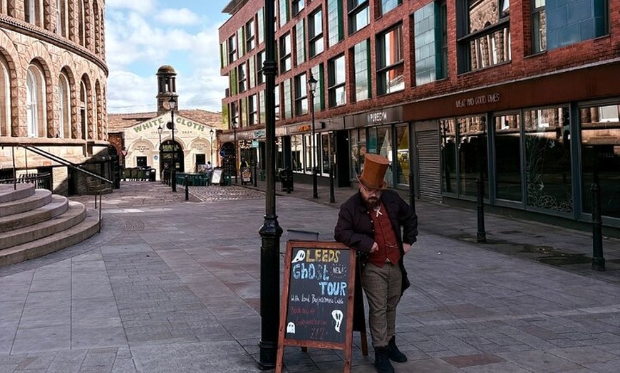 Image 3: Leeds Ghost Tour Explore the Haunting History of Leeds