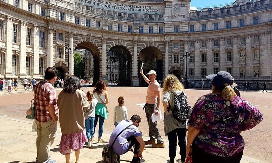 Image 12: London Walking Tour VIP