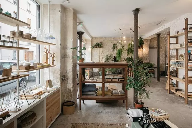 Shopping Tour Mode Ethique : expérience de shopping privé à Paris avec un fashion expert spécialisé dans la mode éthique - Primary Image