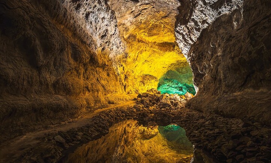 Image 3: Tour Privado Lanzarote Norte : Cuevas, Miradores & Pueblos