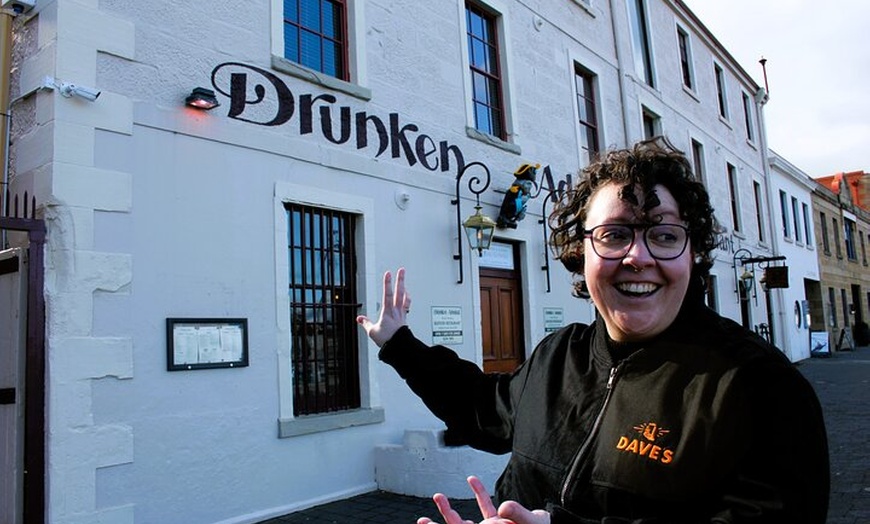 Image 2: Hobart's Liquid History Pub Tour