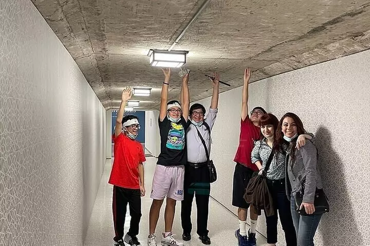 Houston Tunnel Tour & NASA Space Center Guide (English/Spanish)