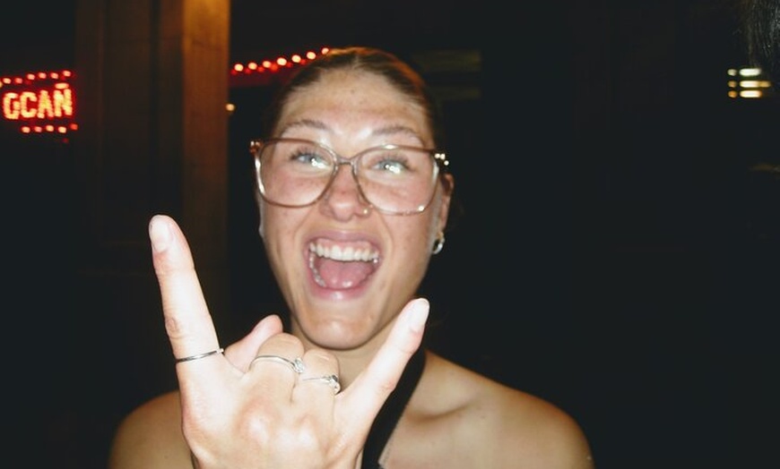 Image 36: OG Barcelona Night Adventure — 3 bares, 3 chupitos y entrada VIP al...