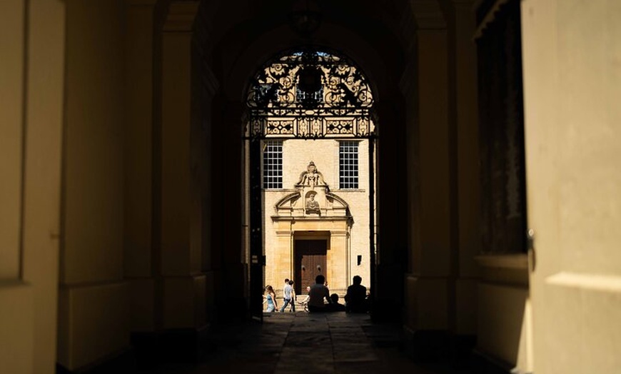 Image 8: Oxford University Walking Tour by Alumni™ & Optional New College