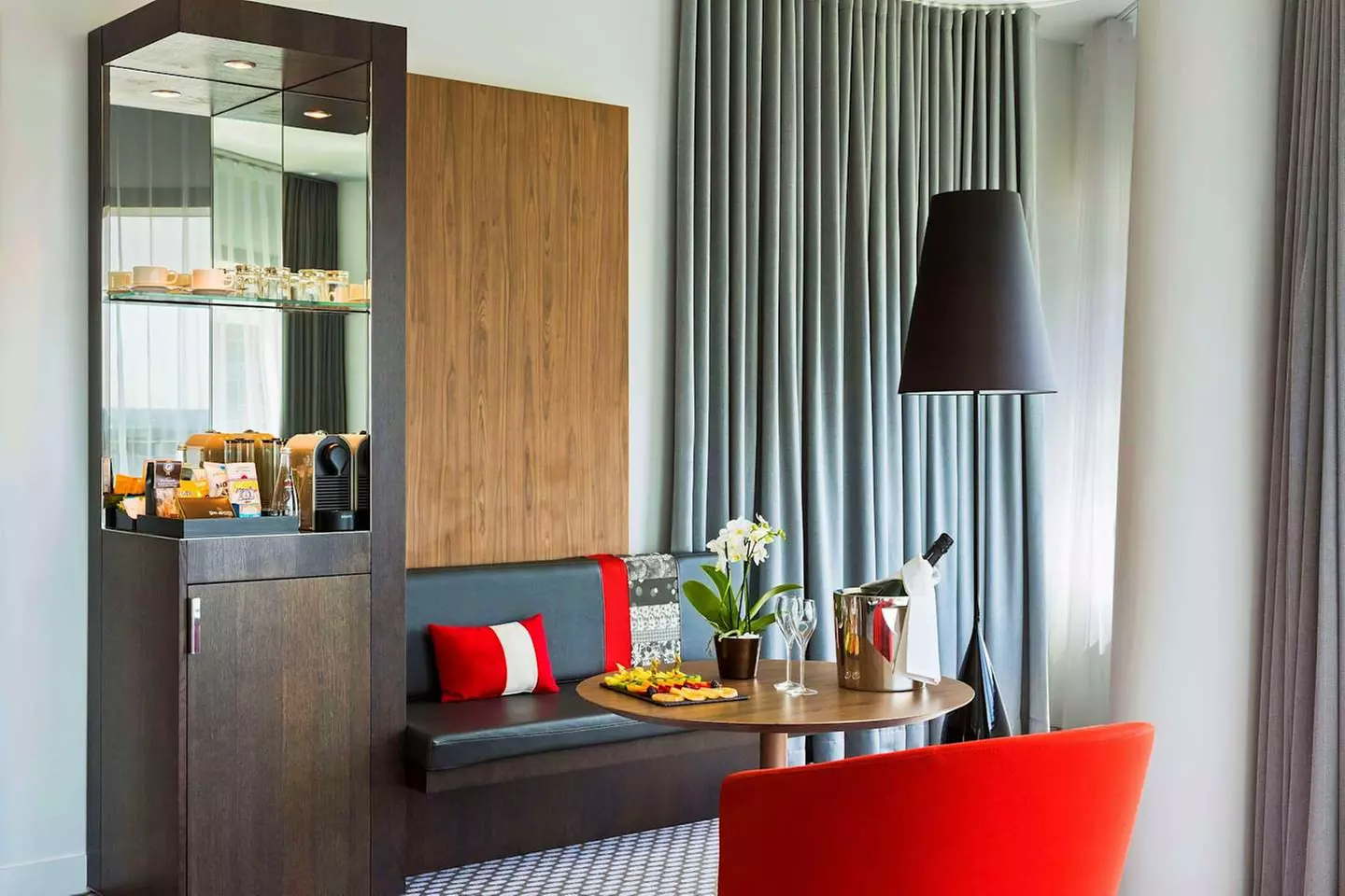 ✈ ÎLE-DE-FRANCE | Courbevoie - Meliá Paris La Défense 4*, 1 nocy