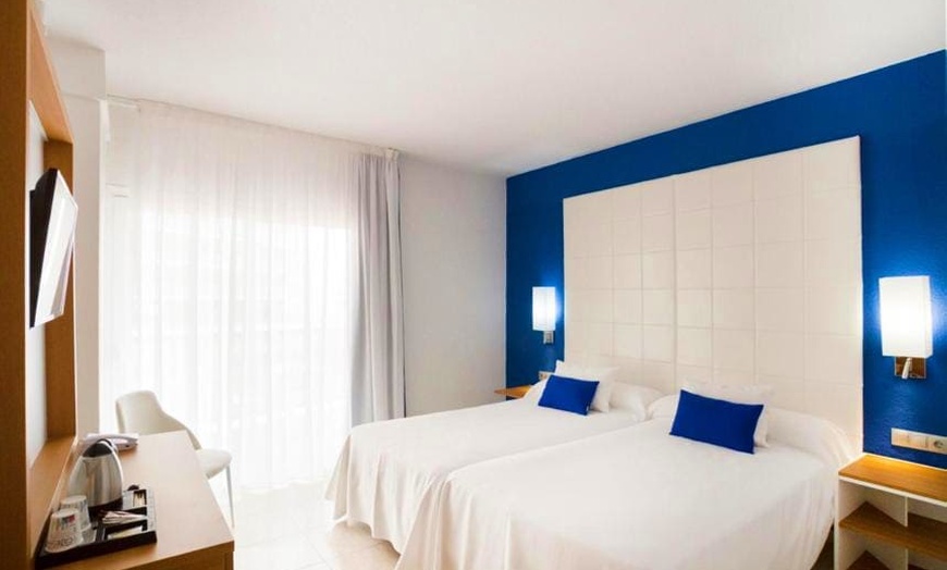 Image 98: ✈ COSTA DEL SOL | Torremolinos - Ibersol Torremolinos Beach 4*, 3 n...