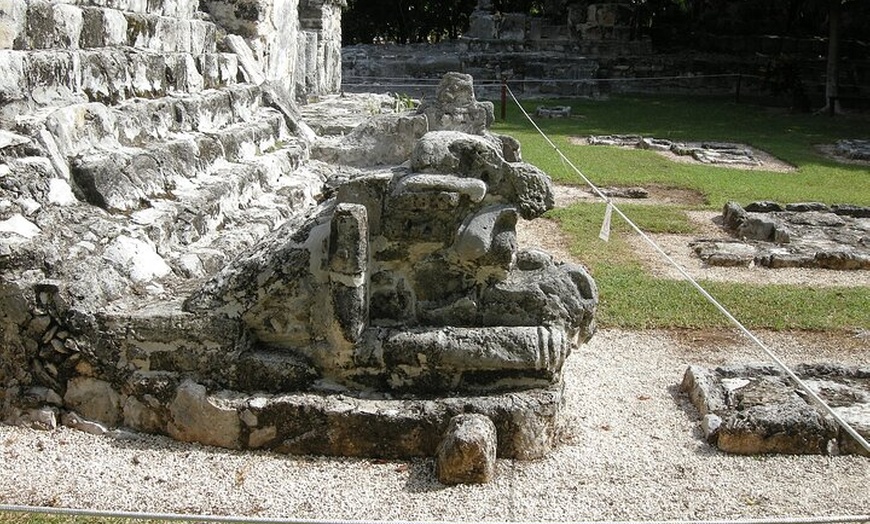 Image 7: Cancun Sightseeing El Meco Site, Letters and Shopping