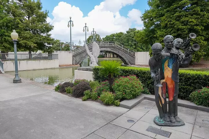 Voodoo Queen of New Orleans Walking Tour