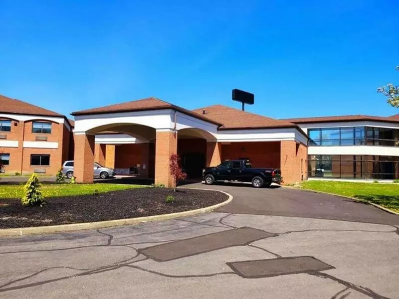 Parking at 901 Dick Rd. Lot - P8023 - Primary Image