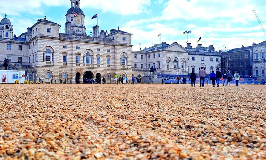 Image 6: London Special Twenty Sights One Tour