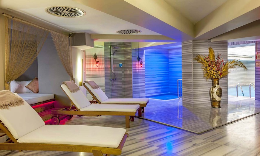 Image 9: ✈ TURKIJE | Istanbul - Yasmak Sultan 4*, 2 nachten - Stadscentrum