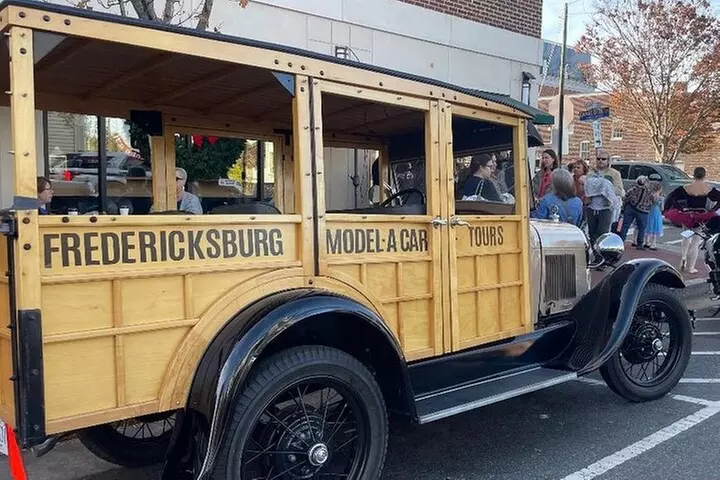 Historic Fredericksburg Tours in a Fully Restored Model A Car