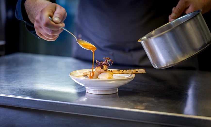 Image 6: Paris Christmas Seine Cruise 3 - Cours Déjeuner et dîner avec vin