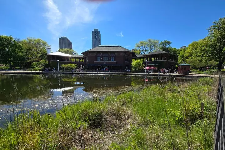 Lincoln Park Nature Museum & Zoo Private Walking Tour