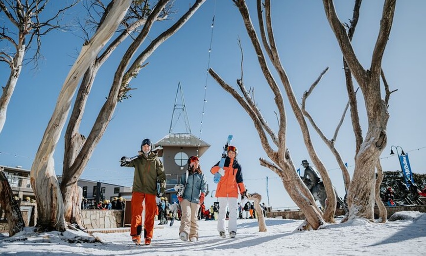 Image 2: Melbourne: Mt Buller Snow Tour-Save on Hire & True 5 Hrs Fun