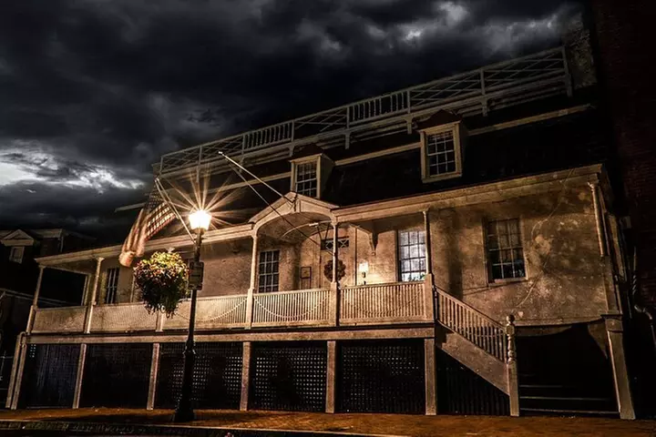 Ashes and Apparitions of Annapolis Ghost Tour