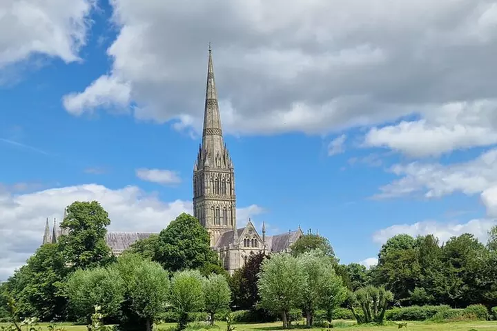 Salisbury Cathedral and Market Stonehenge and Avebury - Image 6