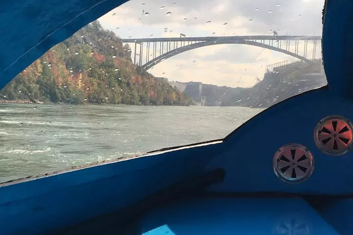 Niagara Falls Sightseeing tour of USA Side plus Jetboat