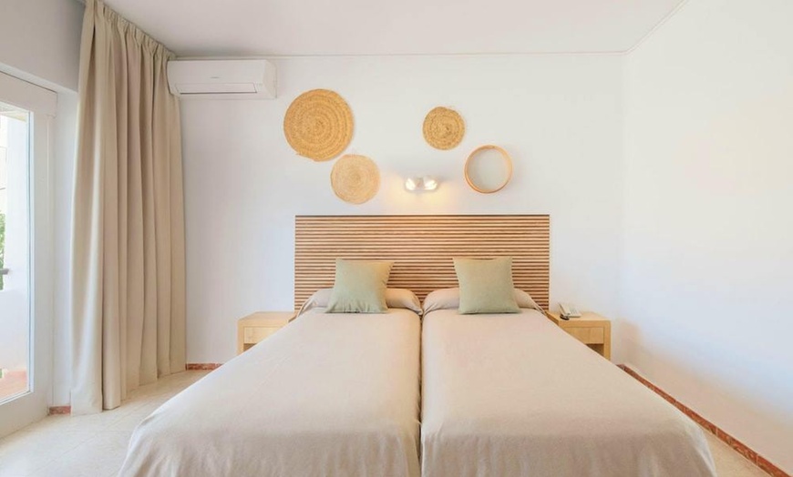Image 5: ✈ IBIZA | Santa Eulalia del Rio - azuLine Hotel Mediterraneo 2*, 3 ...