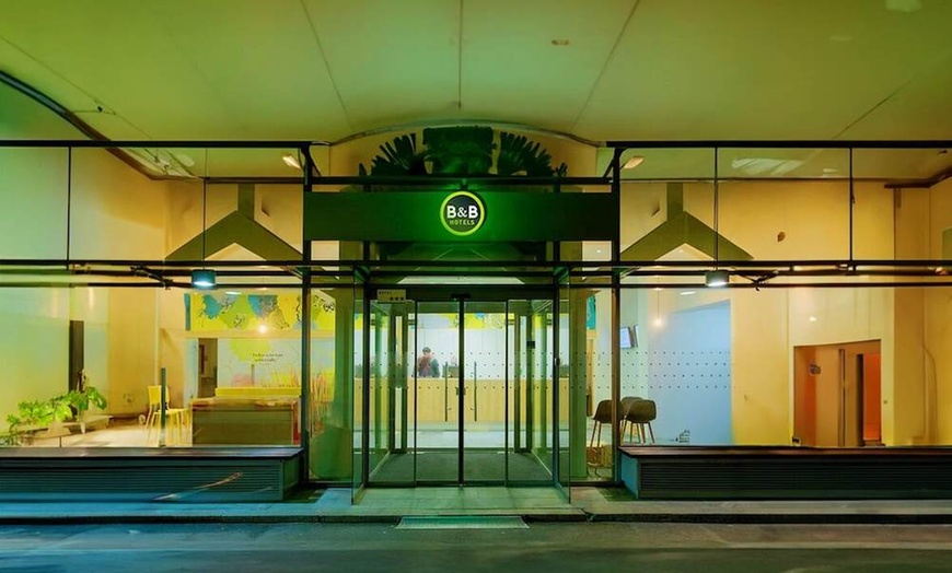 Image 1: ✈ SLOVÉNIE | Maribor - B&B HOTEL Maribor Orel 3* - City break