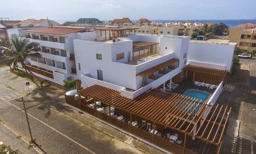 Image 7: ✈ ILE DE SAL | Santa Maria - Hotel Da Luz 3*, 5 nuit - Piscine exté...