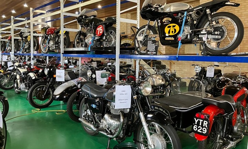 Image 6: Turquoise Coast and Pinnacles Desert Private day Tour from Perth