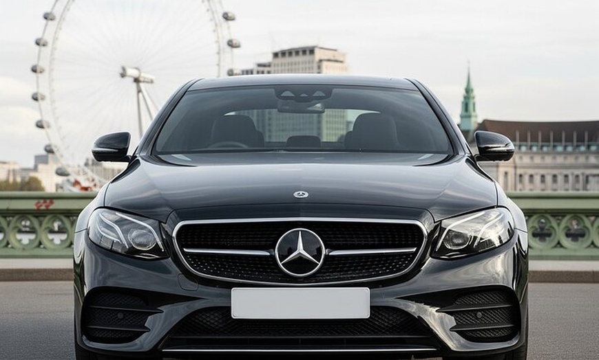 Image 5: Heathrow Airport to any London Hotel Private Meet and Greet