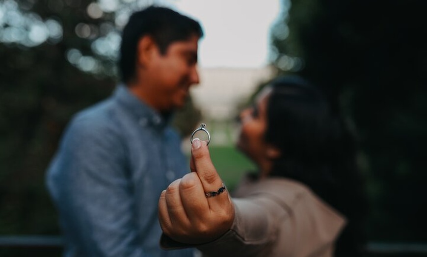 Image 16: Sesión de fotos en pareja & tour fotográfico, Madrid