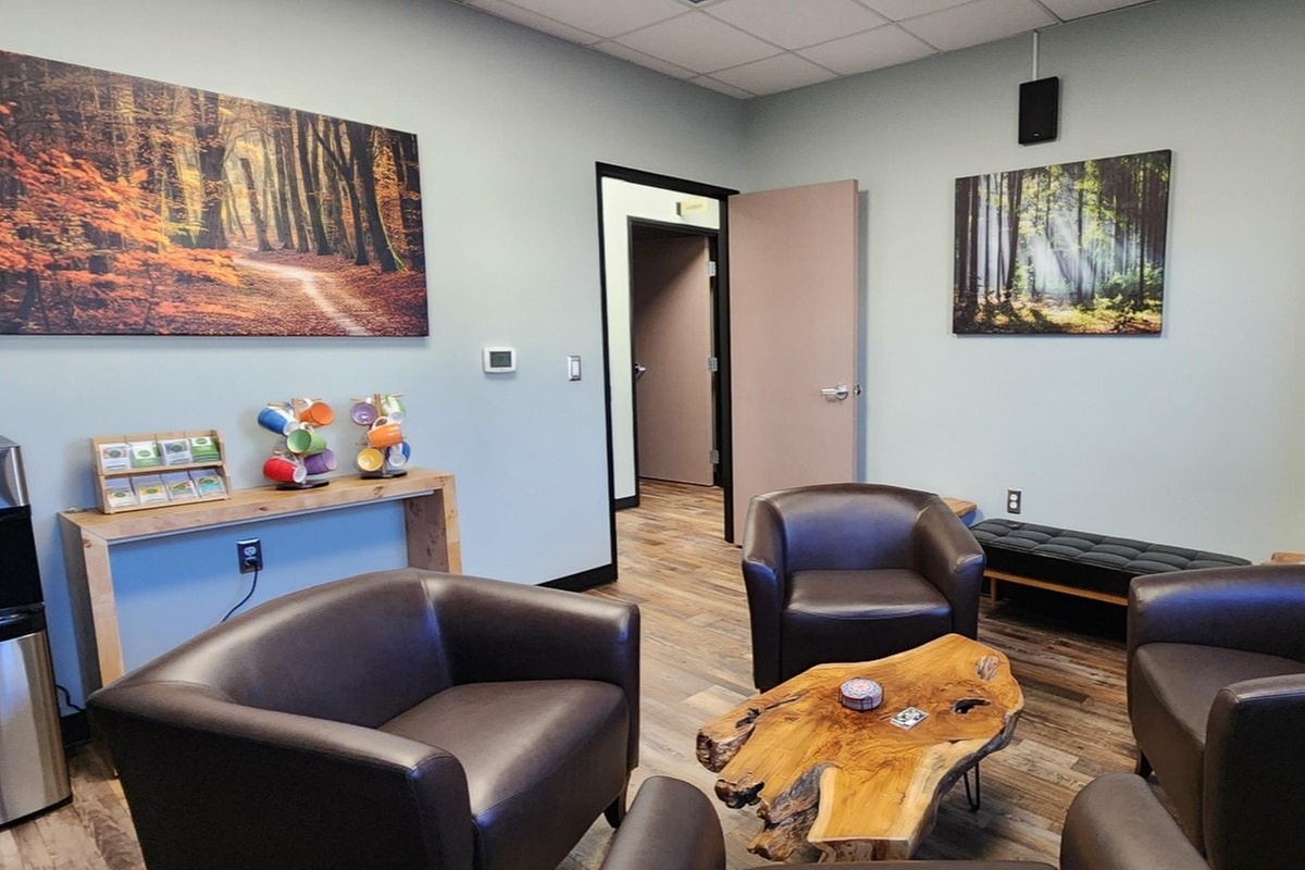 $35 For A Daily Pass "The Oasis" Private Room (Reg. $70)