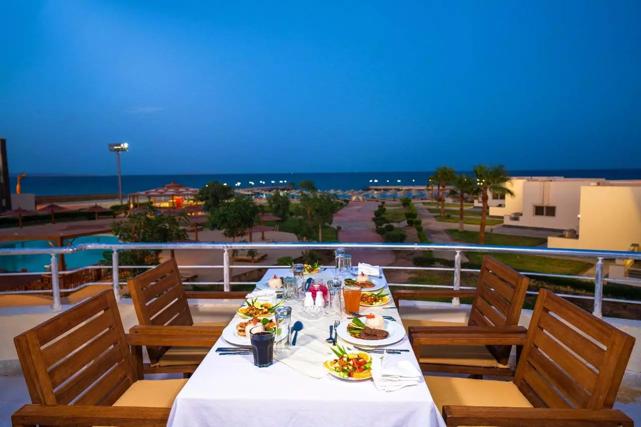 ✈ ÄGYPTEN | Hurghada - New Eagles Aqua Park Resort 4*, 3 Nächte - A...