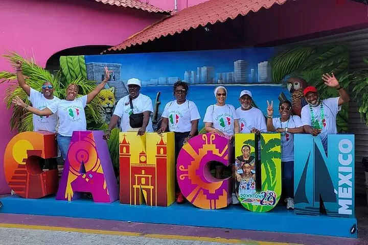 Cancun Shopping Private Guided Tour & City Sightseeing