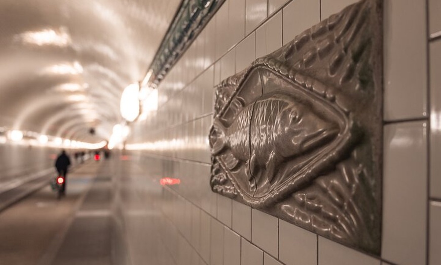 Image 15: Hamburger Hafen und Rotlichtviertel in Kleingruppen