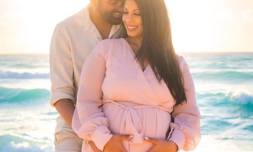 Image 30: Cancun Romantic Beach Photoshoot