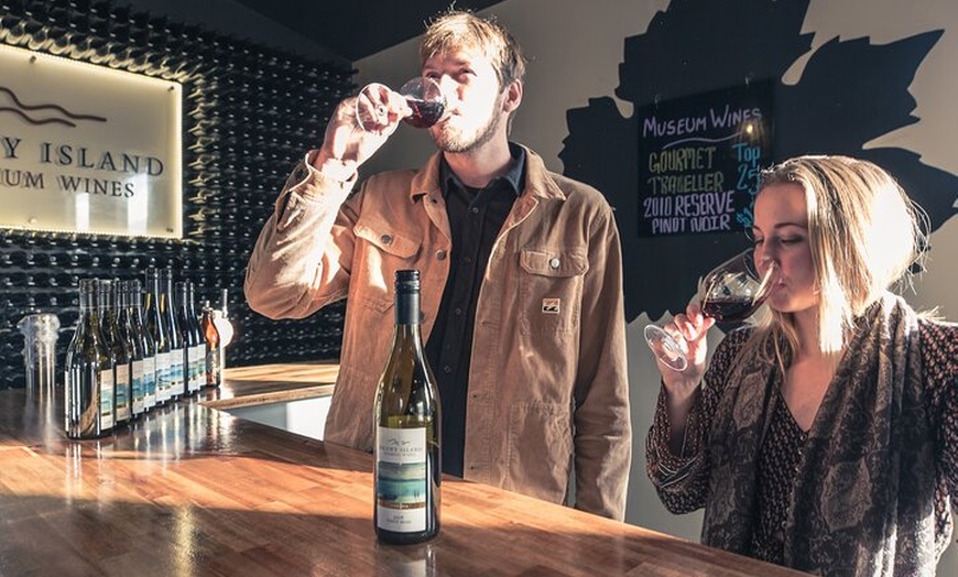 Image 3: Private Bruny Island Wine, Food,Sightseeing & Lighthouse Day Tour