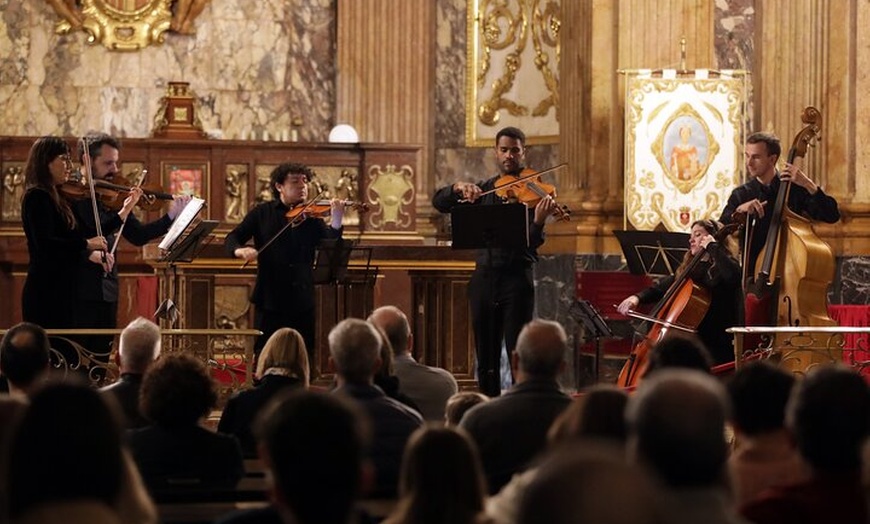 Image 10: Vivaldi Four Seasons, Mozart Requiem, Schubert Ave Maria y más