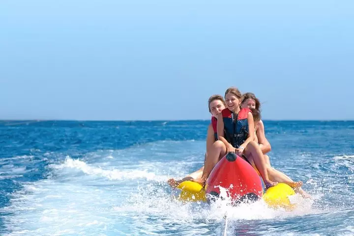 Banana boat en Playa del Palo, Málaga capital - Primary Image