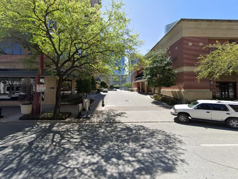 Parking at The Westin Houston Downtown - Valet Kiosk