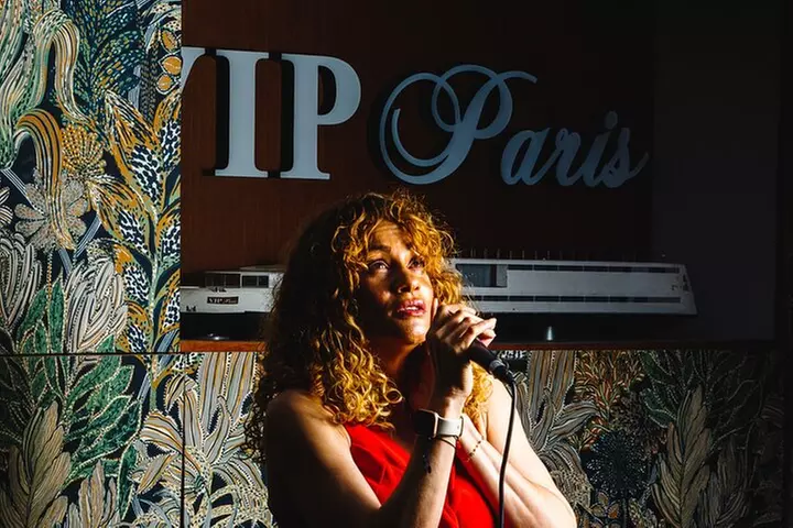 Dîner croisière sur la Seine avec Rooftop et chanteur live
