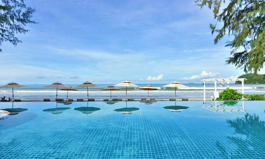 Image 3: ✈ THAÏLANDE | Koh Lanta - Twin Lotus Resort & Spa 4* - Face à la mer
