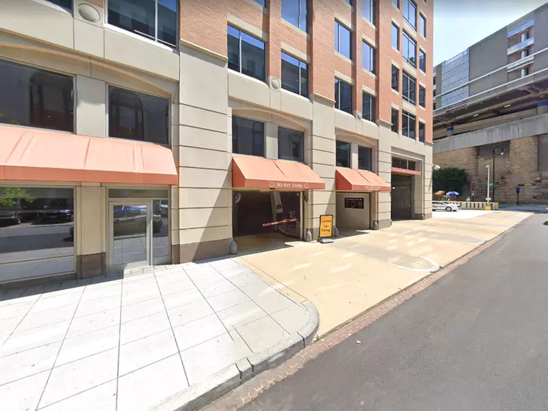 Parking at 10 G St. NE. Parking Garage