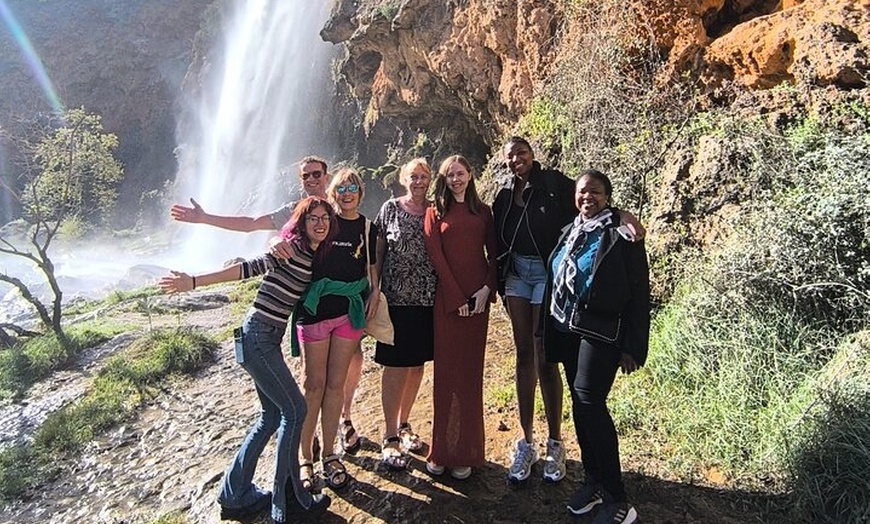 Image 39: Valencia: Aguas Termales de Montanejos y la Cascada de la novia
