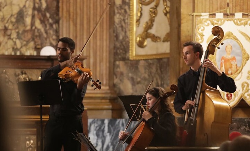 Image 8: Vivaldi Four Seasons, Mozart Requiem, Schubert Ave Maria y más