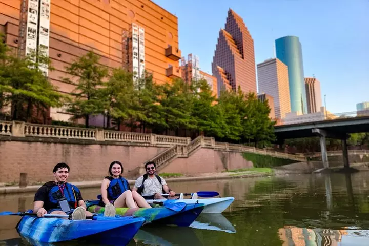 Downtown Houston Bat and Skyline Kayaking Tour