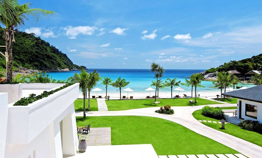Image 1: ✈ SOUTHERN THAILAND | Phuket - The Racha 5*, 5 nights - Spa